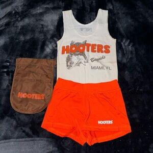 RARE Bayside Miami, FL Hooters Uniform